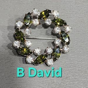 Vintage B David scarf pin brooch green clear rhinestone fashion jewelry